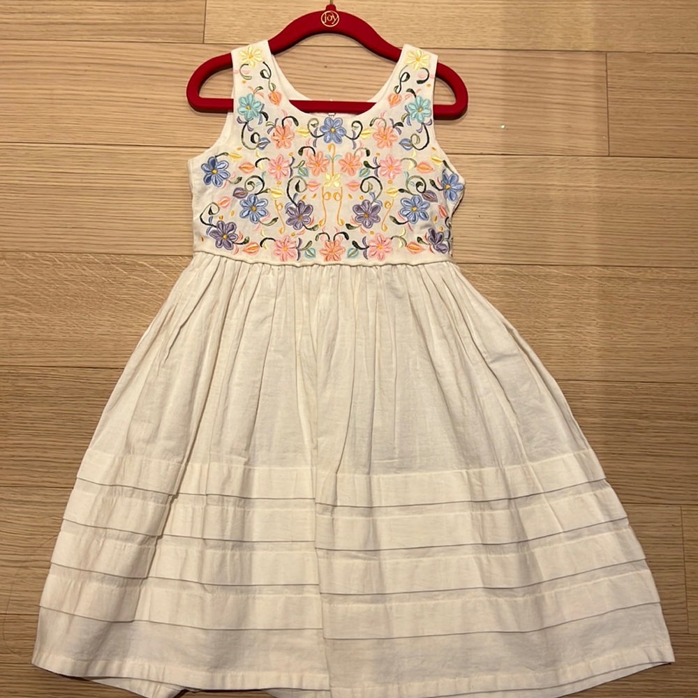 Creaciones Lizeth cream floral dress size 4